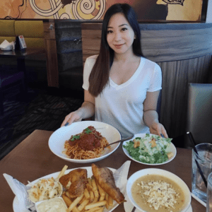 Restaurant Influencer Dines